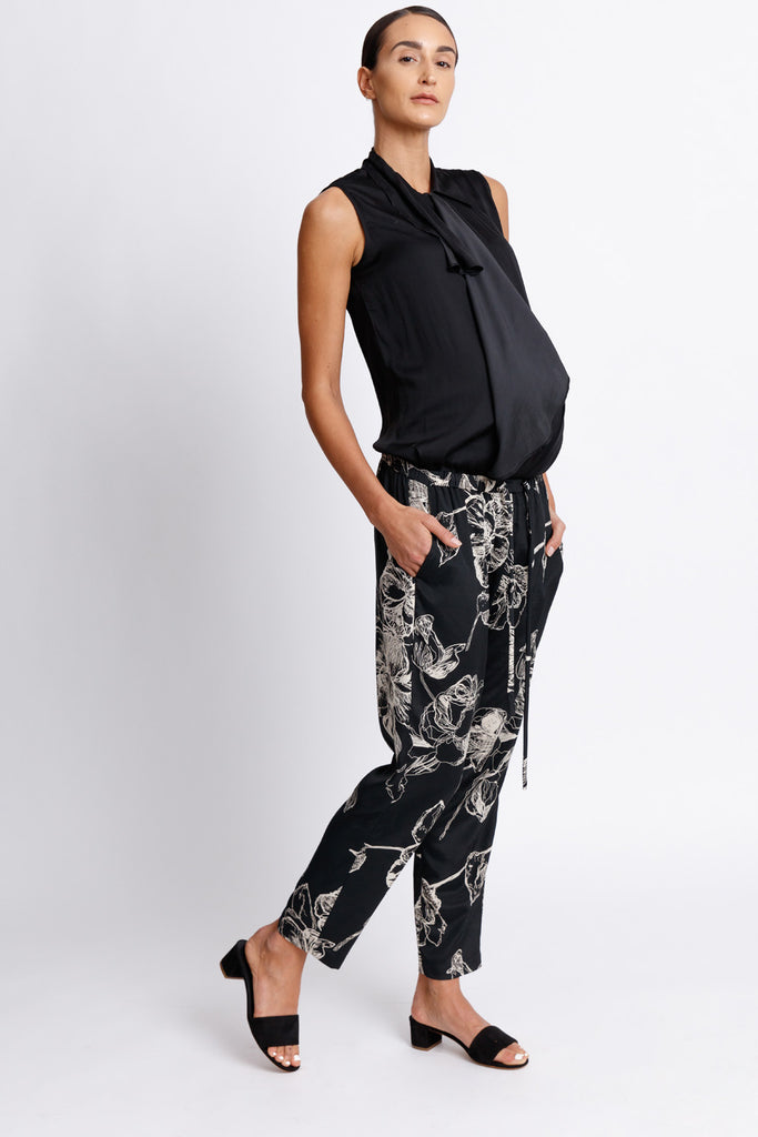 FORMERLY YAN Maternity Jogger Style Trouser Pants in Black Floral with Adjustable Drawstring and Silver Toggles. Tapered Ankle. Relaxed Fit. 