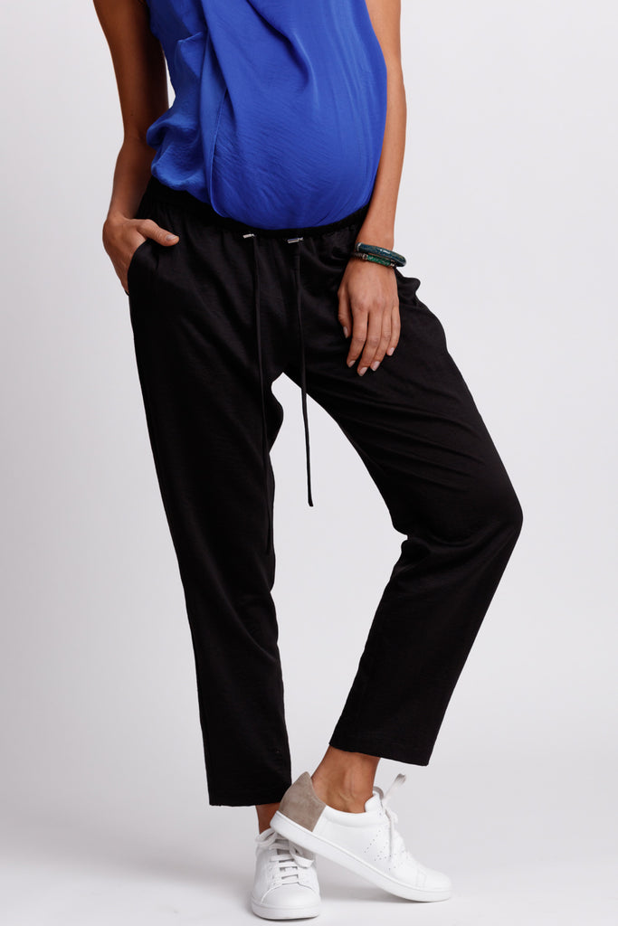 FORMERLY YAN Maternity Jogger Style Trouser Pants in Black with Adjustable Drawstring and Silver Toggles. Tapered Ankle. Relaxed Fit. 